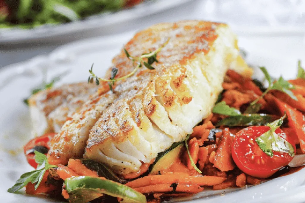 Esse peixe assado com legumes salvou meu jantar em 30 minutos. 2 fazer peixe assado com legumes